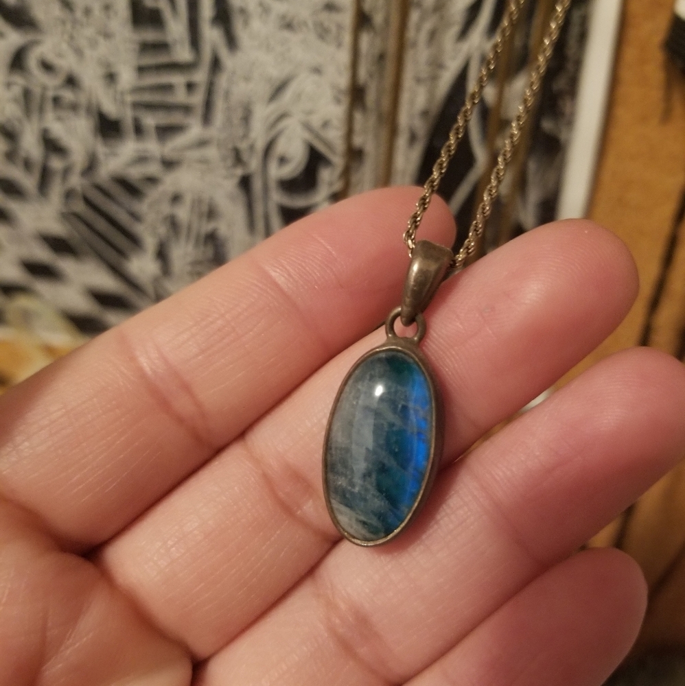 Necklace - Picture 2 of 2
